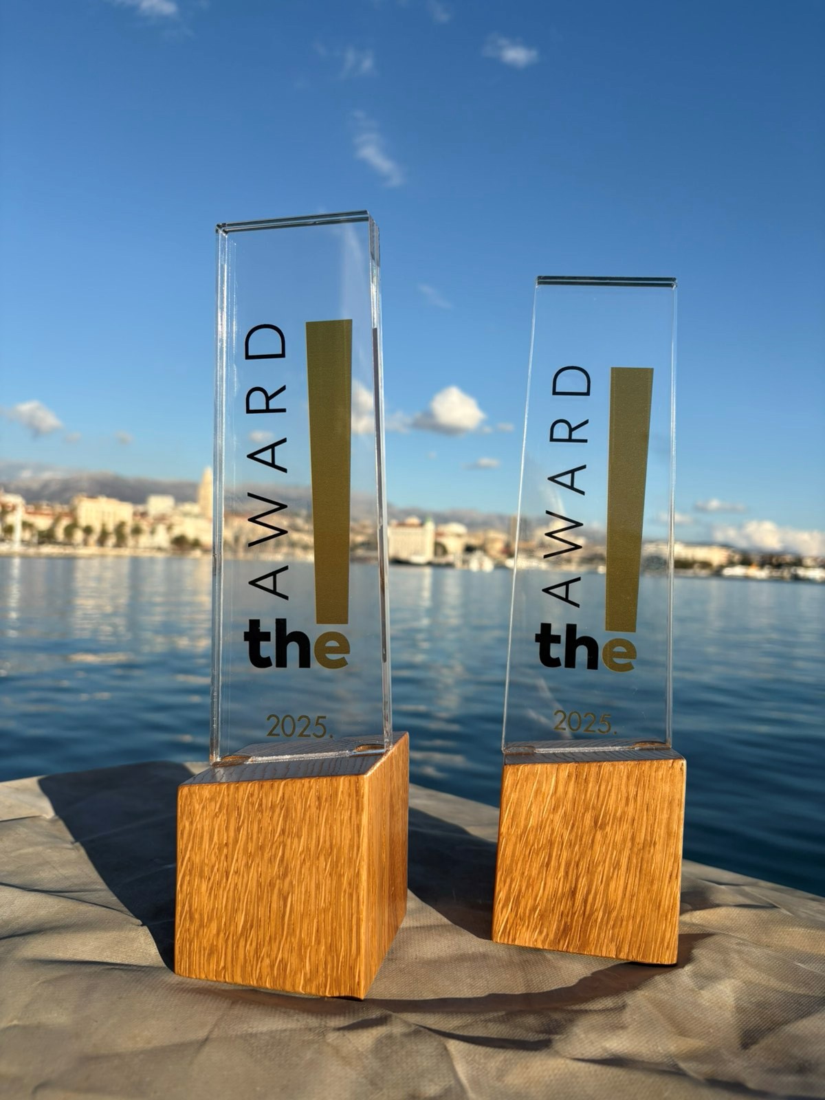 Komunikacijskim projektom NLB kar dve zlati priznanji the! Award 